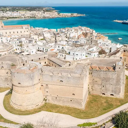 Eleonora A In Salento * オートラント