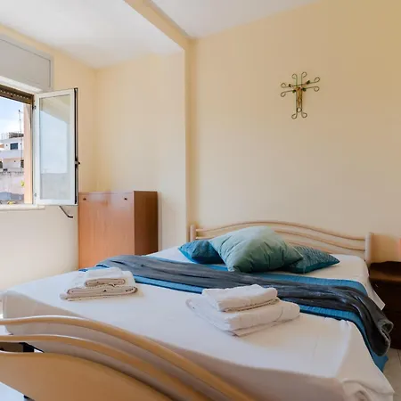 Eleonora A In Salento *