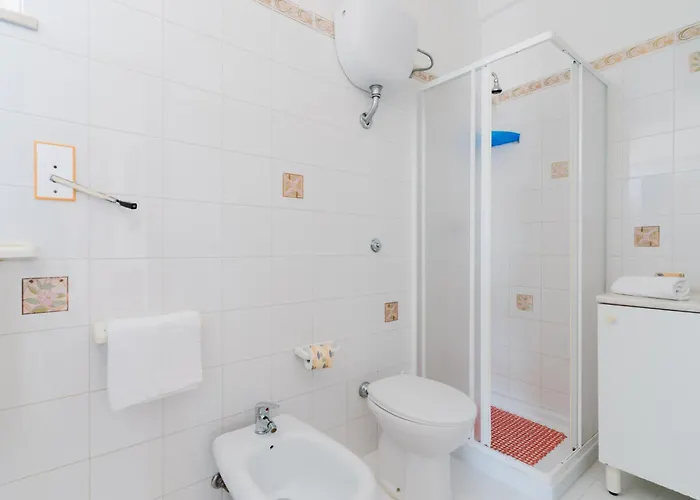 Eleonora A In Salento 奥特朗托