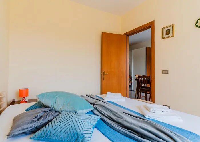 Eleonora A In Salento 奥特朗托