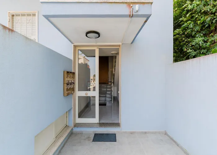 Eleonora A In Salento 奥特朗托